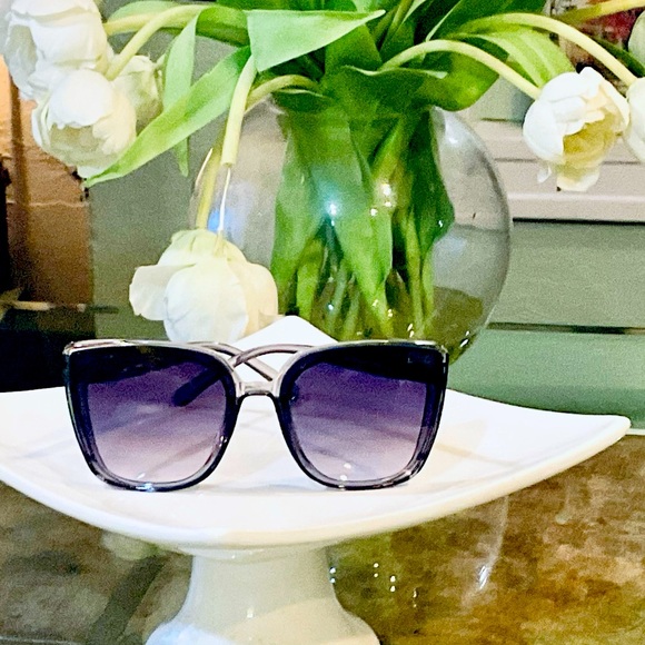 DIOR ELEGANCE … - Picture 5 of 12